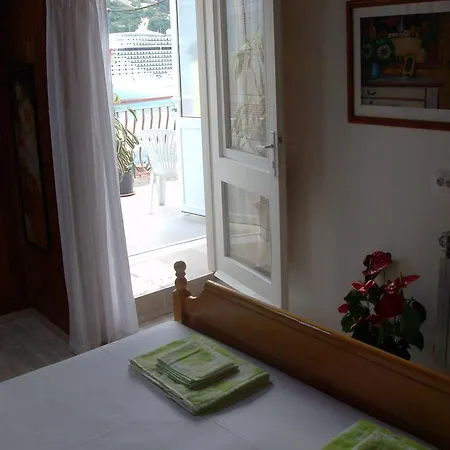 Saint Ursula בית הארחה 2*